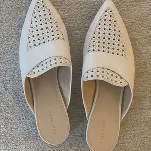 Cole Haan Stacked Heel White basketweave Summer Slides, Size 10